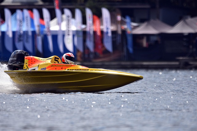 speed boat