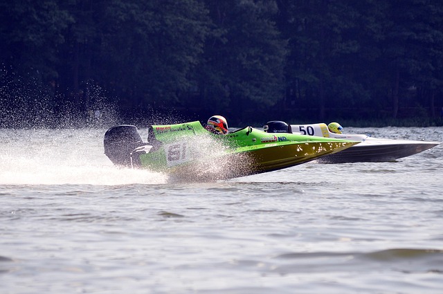 speed boat