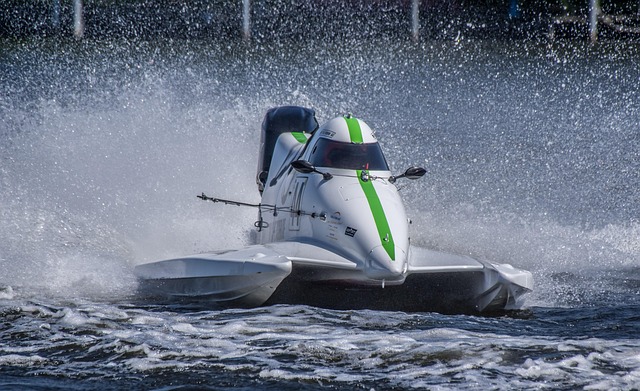 speed boat