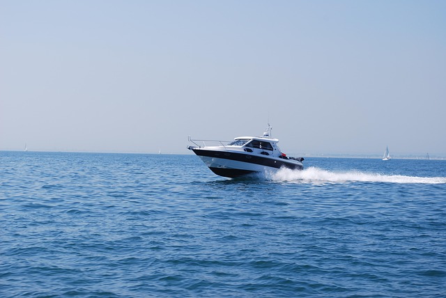 speed boat