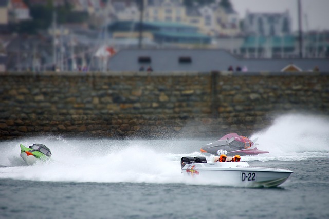 speed boat