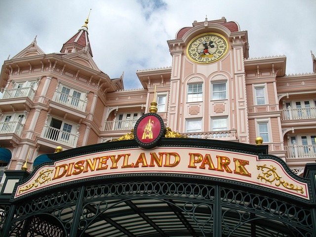 theme-park-640x480-67605015.jpeg