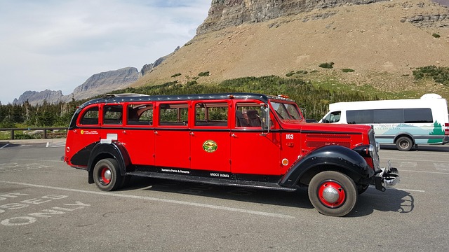 tour-by-car-640x480-2984248.jpeg