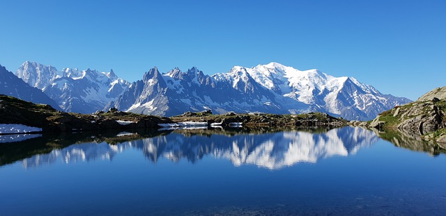 tour-travel-agency-640x480-36349669.jpeg