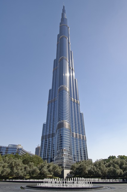 tour-with-burj-khalifa-640x480-385878.jpeg