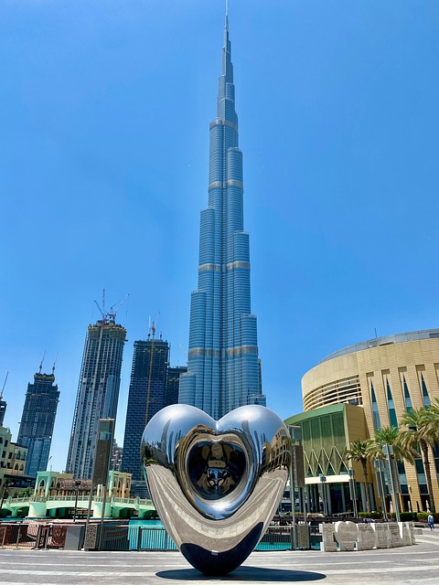 tour-with-burj-khalifa-640x480-89895092.jpeg