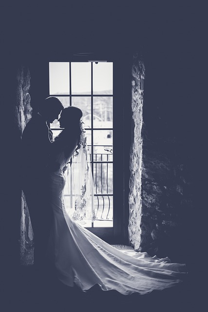 wedding-limo-640x480-35557465.jpeg