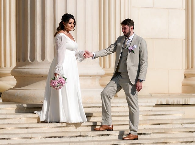 wedding-limo-640x480-52639341.jpeg