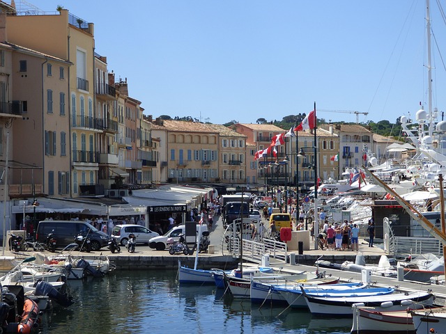 yacht hire