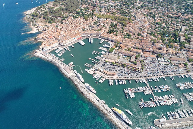 yacht hire