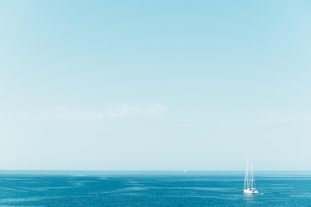 yacht-mieten-640x480-79695106.jpeg