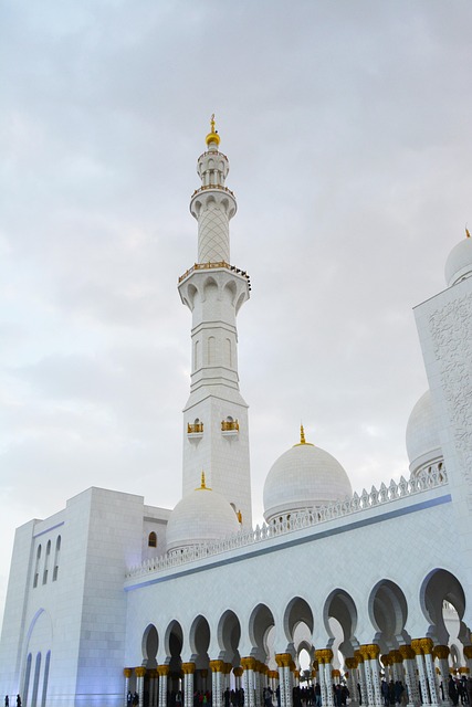 Discover Abu Dhabi’s History: A Half-Day Tour at Qasr Al Hosn