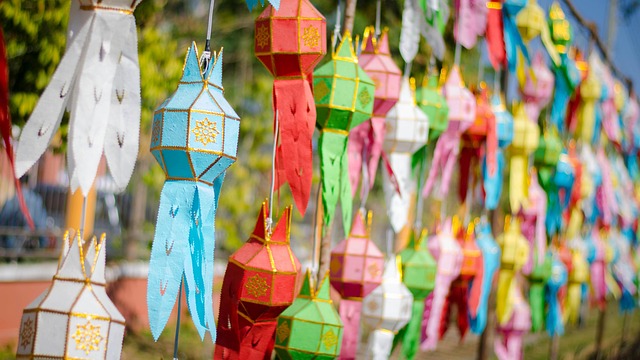 Dubai Local Tour Packages: Unveiling Iconic Landmarks and Authentic Culture