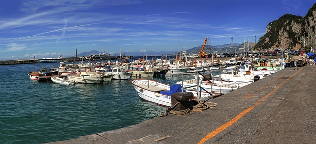 private boat hire
